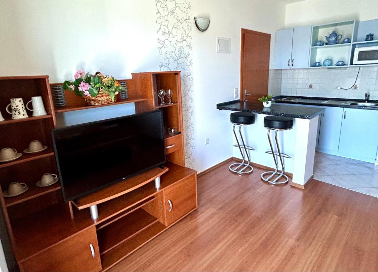 Apartments Stokic ラブ エクステリア 写真